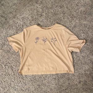 Floral peach cropped t-shirt